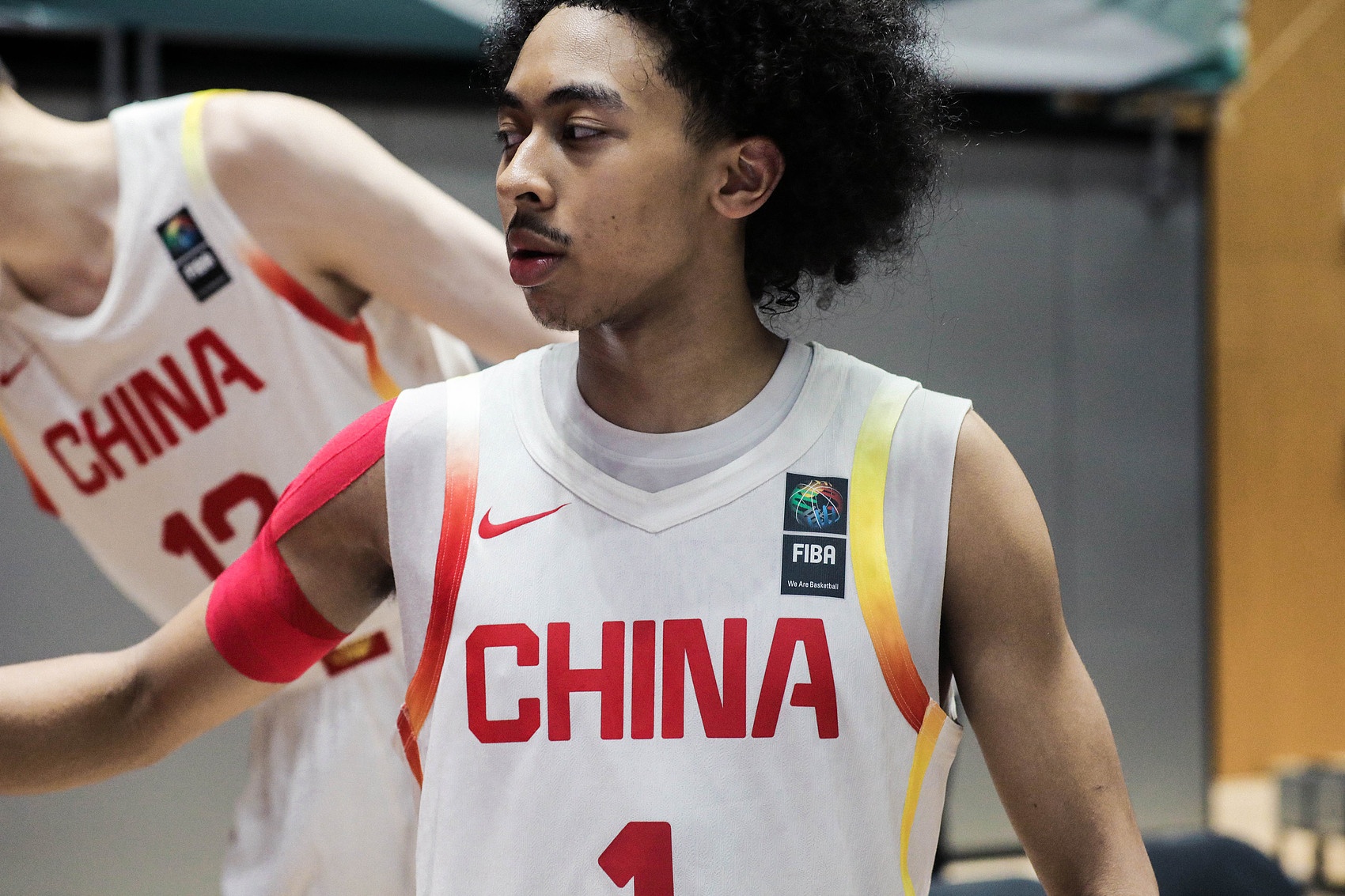 效率不佳！朱正8中3贡献10分2板5助1断 6失误&4犯辣眼