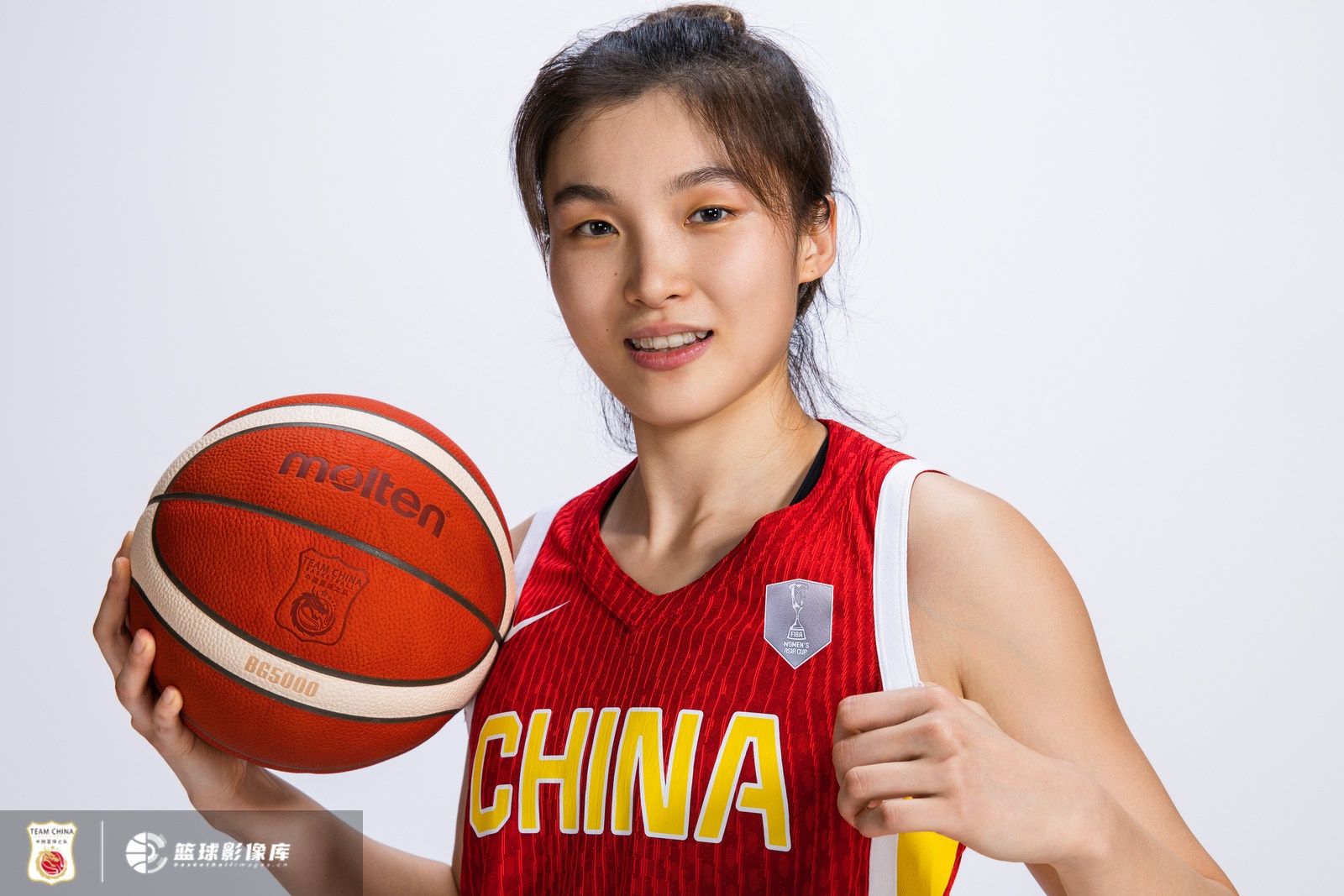 游刃有余！中国女篮半场领先印尼女篮29分 翟若云9分&张子宇7分