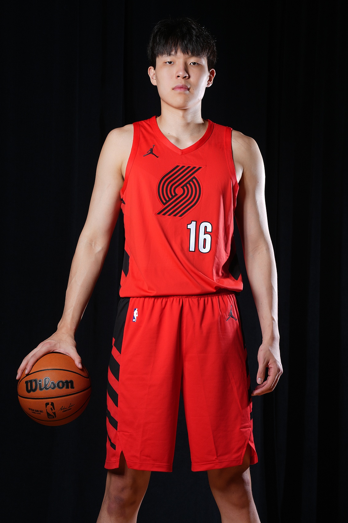 杨瀚森：我没能统治低位 休赛期增重 要打得更加适应NBA的节奏