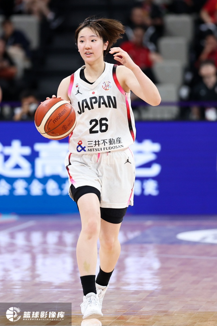 状态爆炸👀田中心首节三分5中5 爆砍日本女篮全队27分中的21分