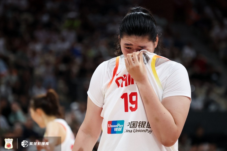 济南时报：中国女篮为何输给日本女篮？防三分球不力＋赛前太自信