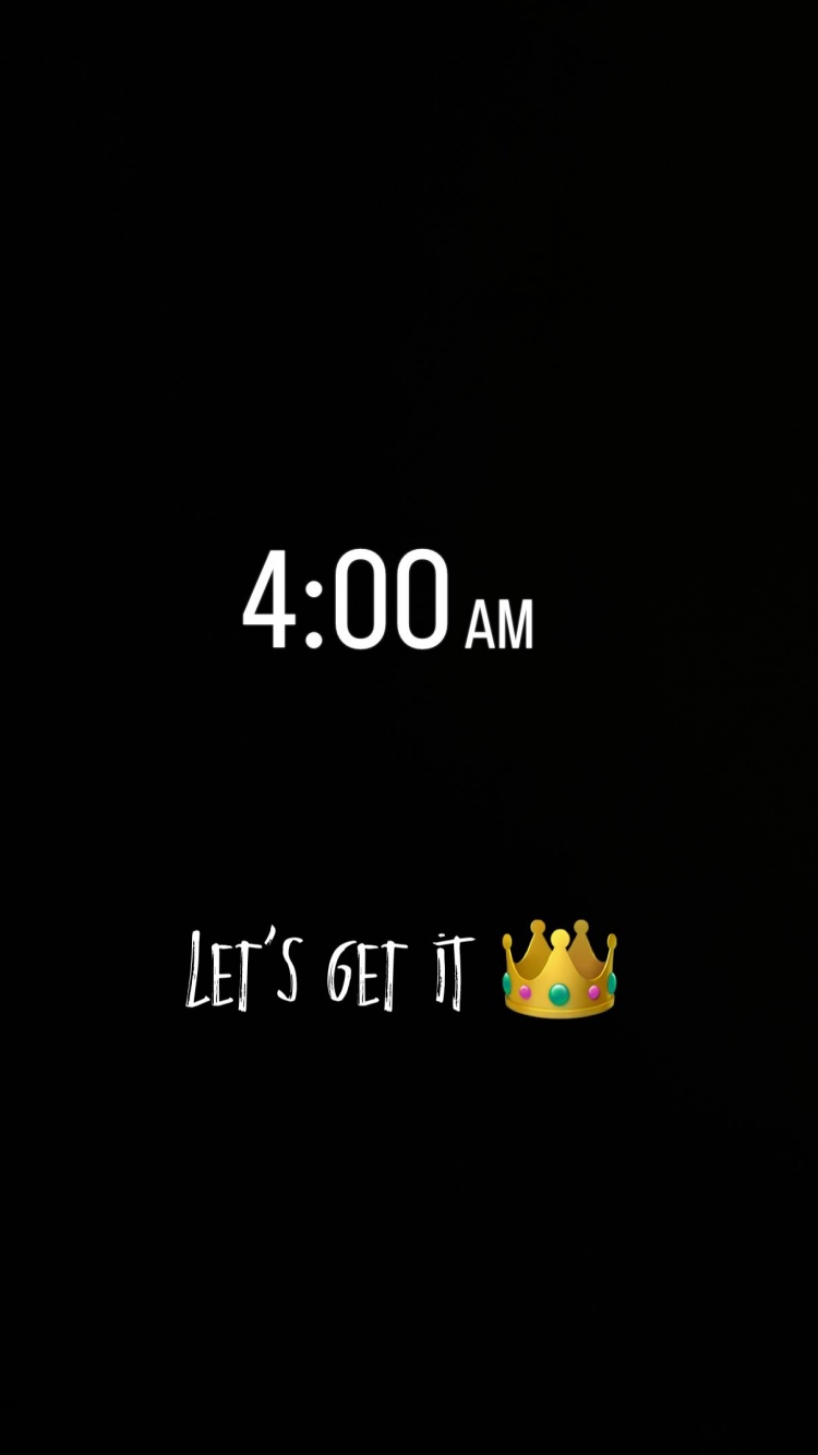 越起越早😁詹姆斯晒洛杉矶凌晨四点出门训练：让我们加油练👑