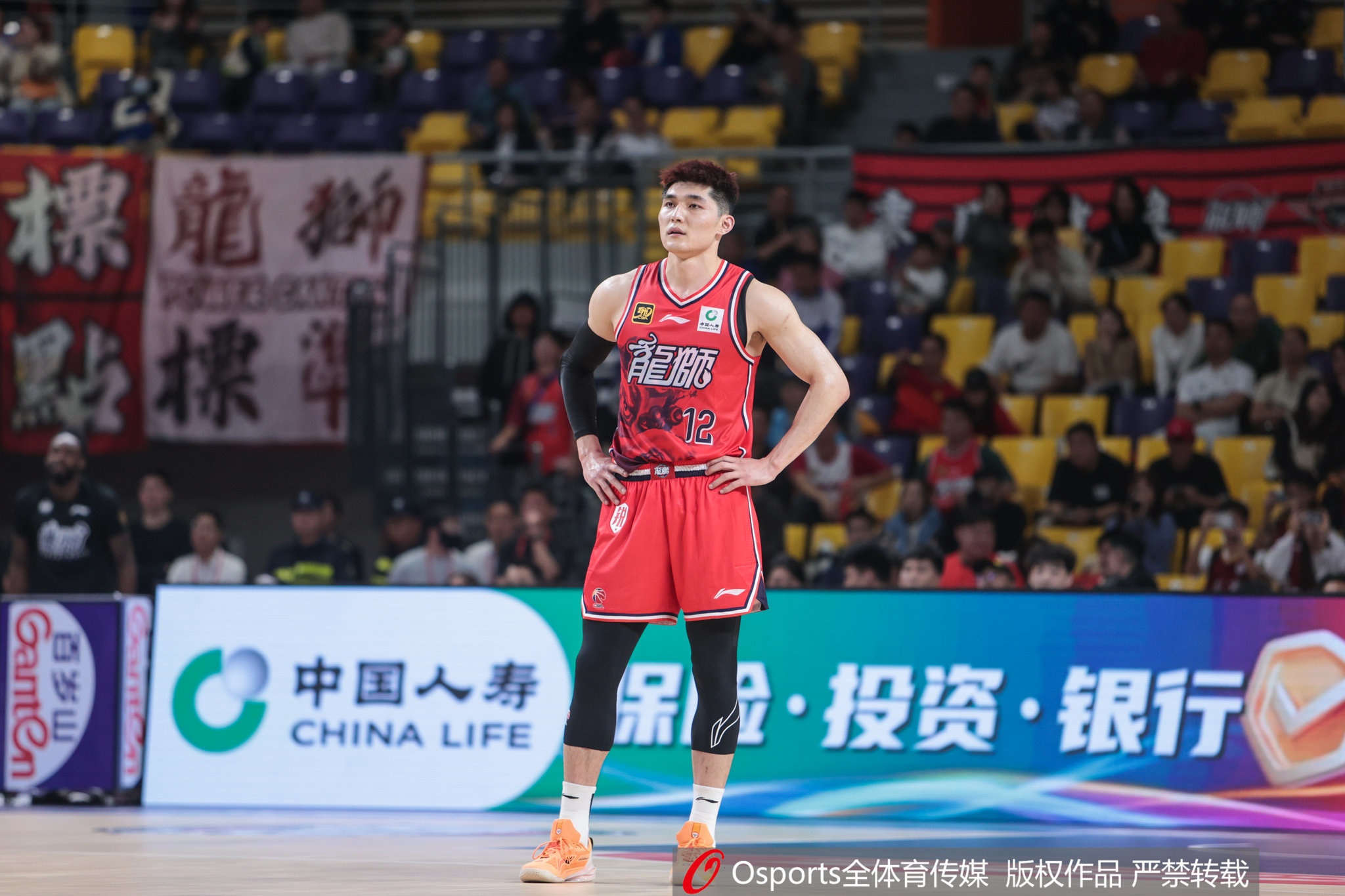 媒体人：李祥波这样的矮个内线 攻防面对欧洲队就是给对手送分的